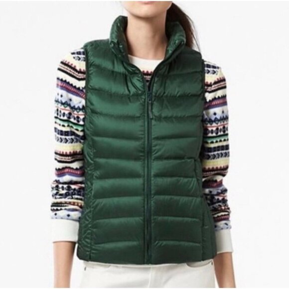 NEW! Uniqlo Ultra Lightweight Down Puffer Vest Full Zip Packable Green SZ M - Picture 1 of 10